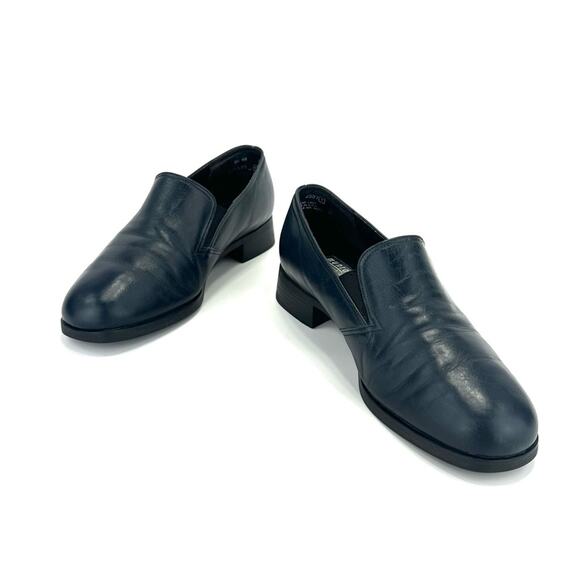 Munro American Women Classic Loafer Size 6.5 Navy Blue Leather Arch Support - Picture 1 of 13